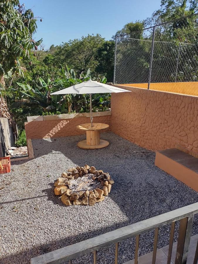 Chacara Bella Vida Com Piscina Churrasqueira Salao De Festas Fogao A Lenha Quadra Aracariguama Esterno foto