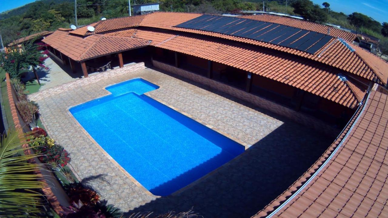 Chacara Bella Vida Com Piscina Churrasqueira Salao De Festas Fogao A Lenha Quadra Aracariguama Esterno foto